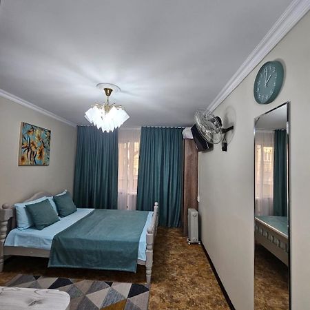 Апартаменты На Улице Клочкова, 128 Almaty Luaran gambar