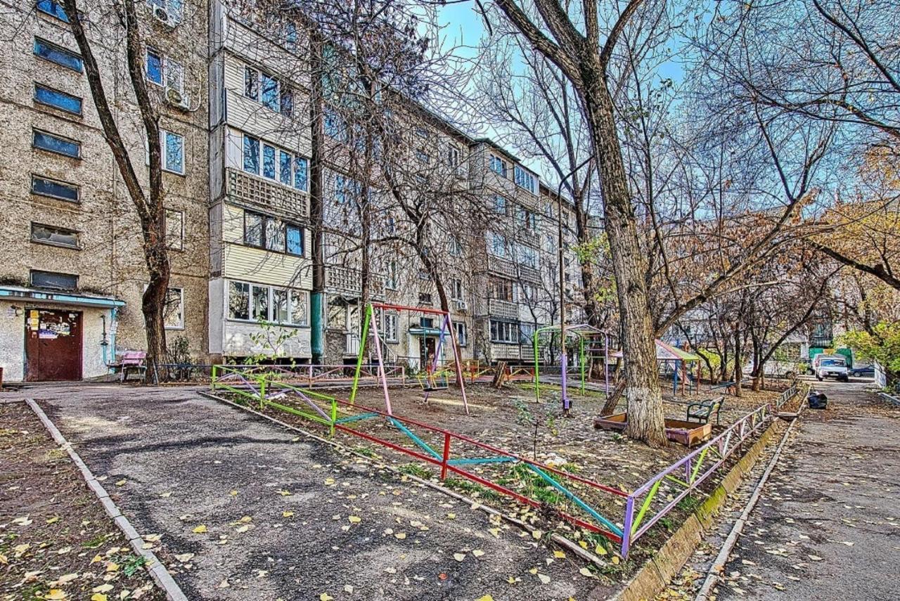 Апартаменты На Улице Клочкова, 128 Almaty Luaran gambar